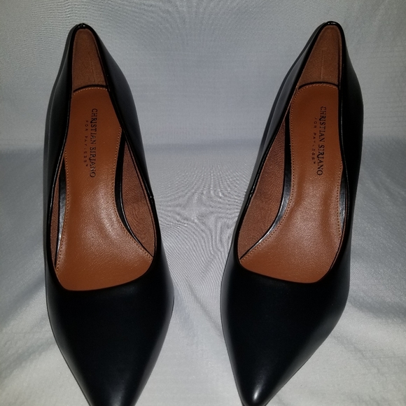 Women's Heels - Picture 1 of 3